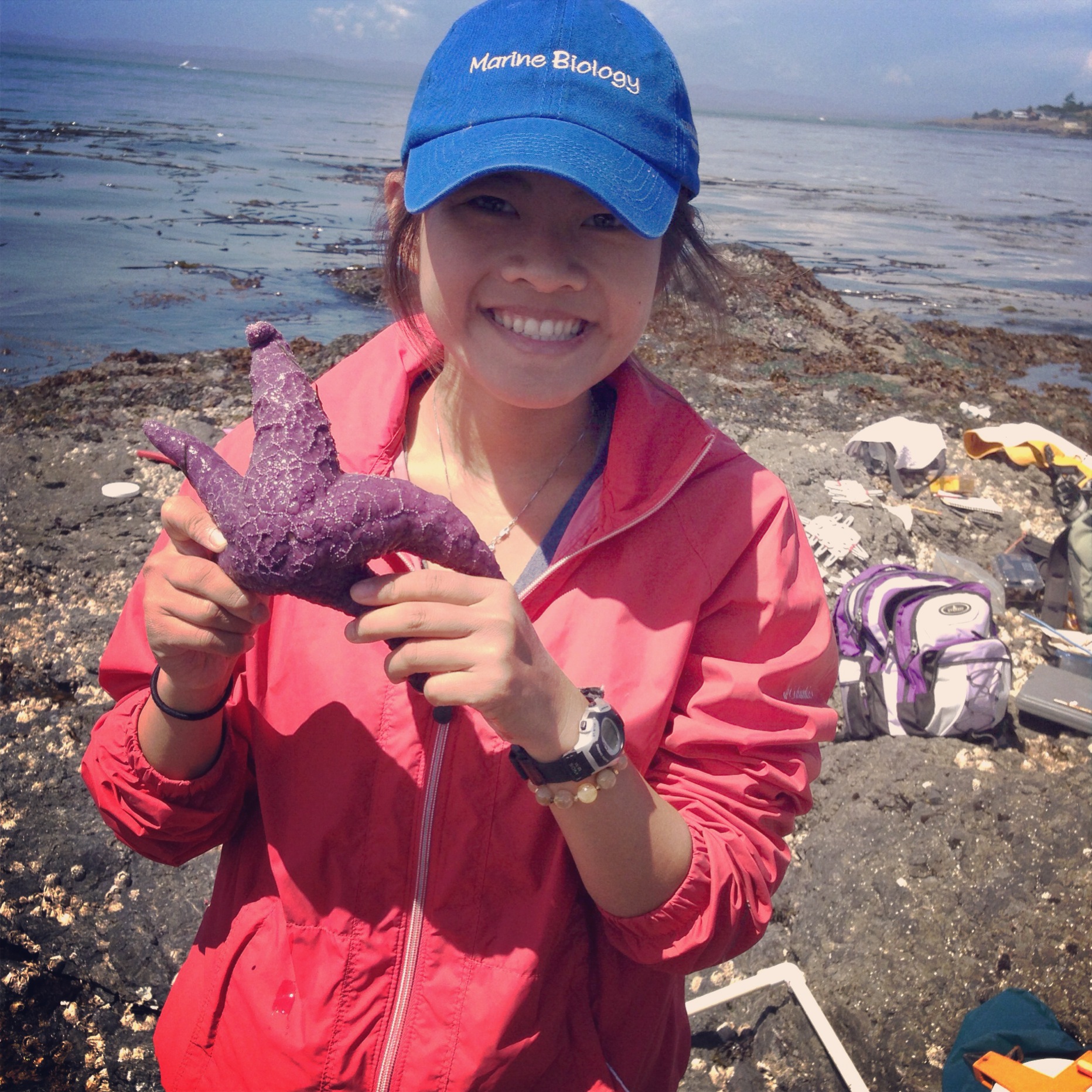 Vy Nguyen with a sea star