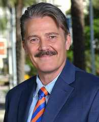 Professor Rob van Riel